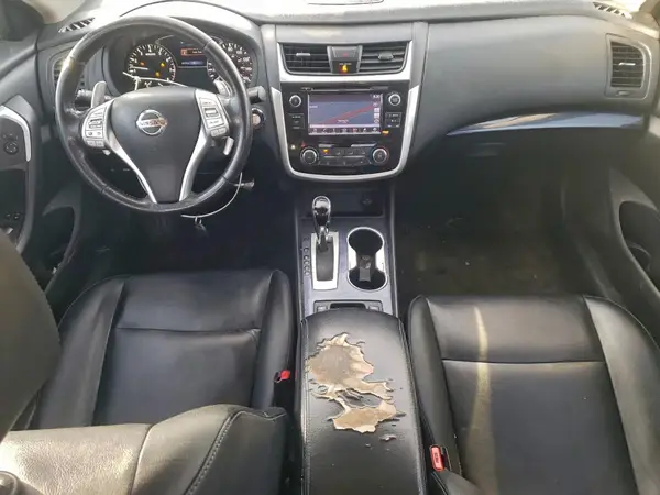 1N4AL3AP7JC261382 2018 NISSAN ALTIMA - Image 8