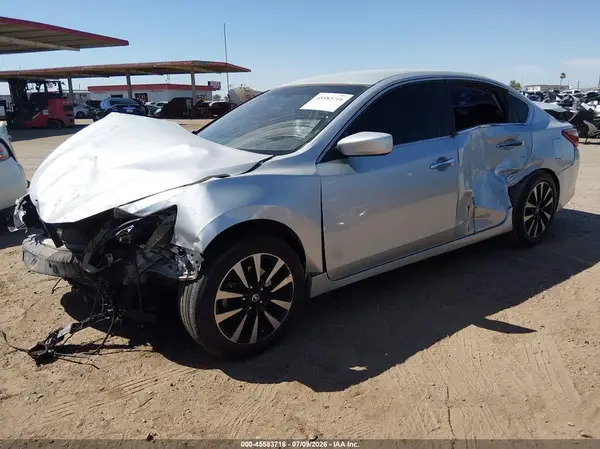 1N4AL3AP7JC262404 2018 NISSAN ALTIMA - Image 2