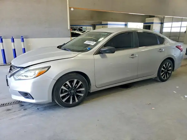 1N4AL3AP7JC263004 2018 NISSAN ALTIMA - Image 1