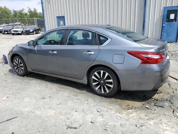 1N4AL3AP7JC263164 2018 NISSAN ALTIMA - Image 2