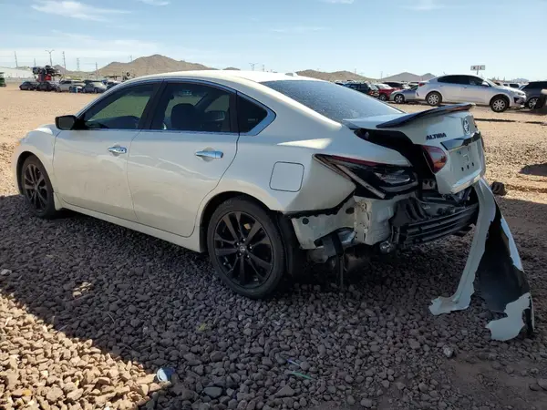 1N4AL3AP7JC264766 2018 NISSAN ALTIMA - Image 2