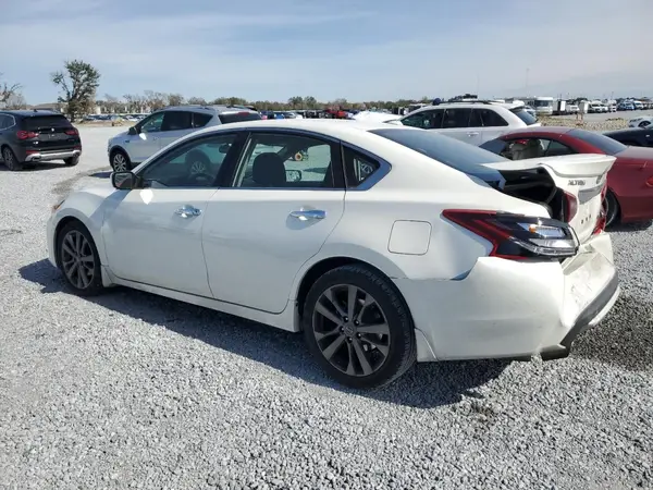 1N4AL3AP7JC264931 2018 NISSAN ALTIMA - Image 2