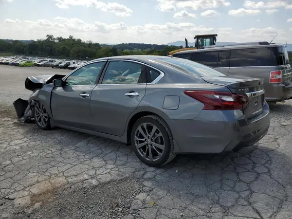 1N4AL3AP7JC265755 2018 NISSAN ALTIMA - Image 2