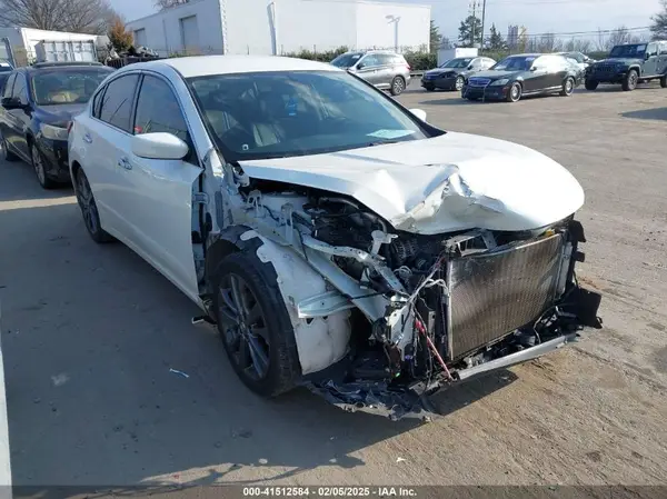 1N4AL3AP7JC266078 2018 NISSAN ALTIMA - Image 1