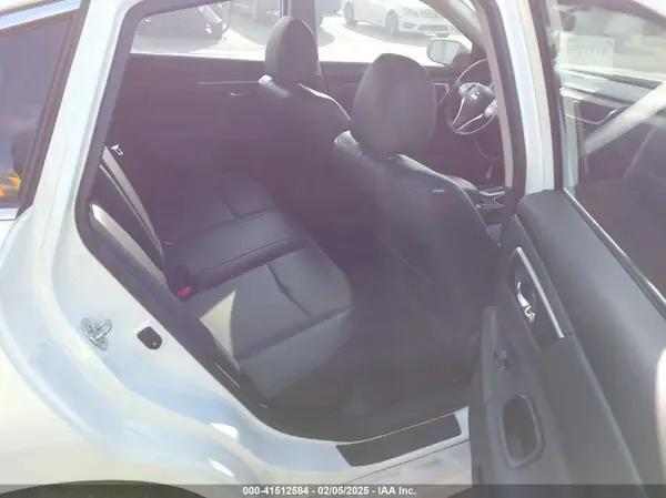1N4AL3AP7JC266078 2018 NISSAN ALTIMA - Image 8