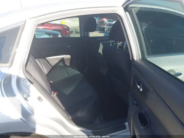 1N4AL3AP7JC266095 2018 NISSAN ALTIMA - Image 8