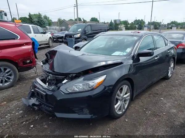 1N4AL3AP7JC267229 2018 NISSAN ALTIMA - Image 2