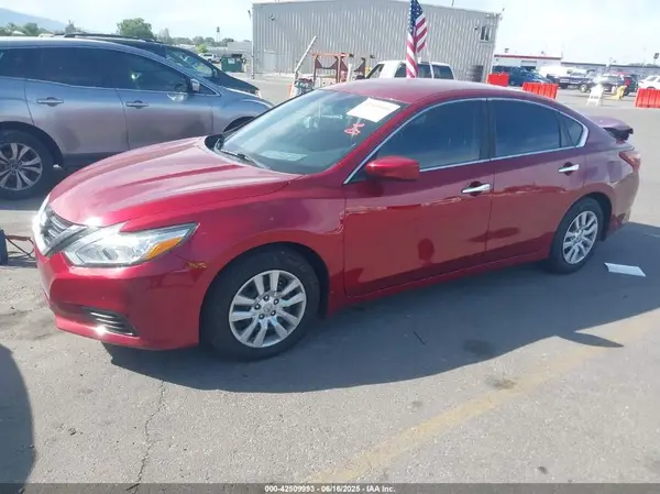 1N4AL3AP7JC267327 2018 NISSAN ALTIMA - Image 2