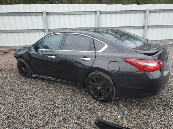 1N4AL3AP7JC267568 2018 NISSAN ALTIMA - Image 2
