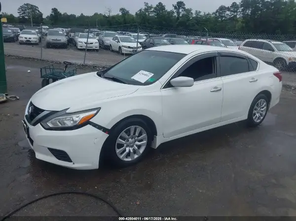 1N4AL3AP7JC269353 2018 NISSAN ALTIMA - Image 2