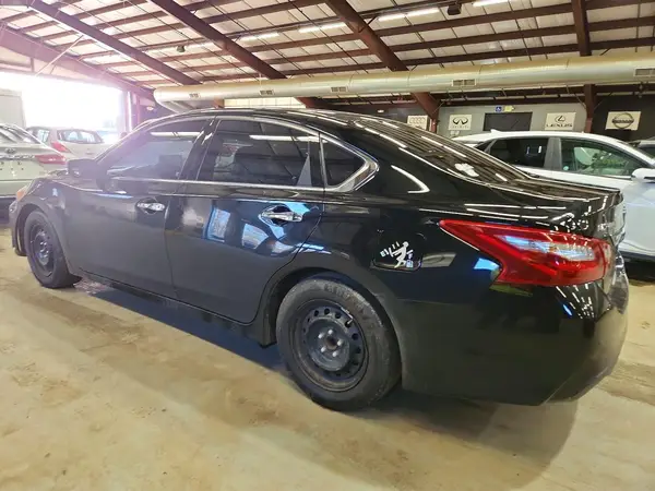 1N4AL3AP7JC274391 2018 NISSAN ALTIMA - Image 2