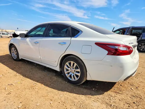 1N4AL3AP7JC274844 2018 NISSAN ALTIMA - Image 2