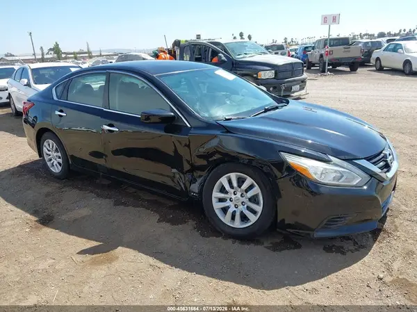 1N4AL3AP7JC275461 2018 NISSAN ALTIMA - Image 1