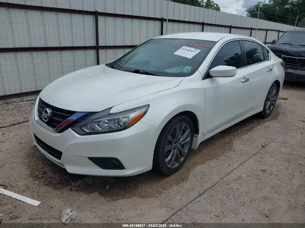 1N4AL3AP7JC276268 2018 NISSAN ALTIMA - Image 2
