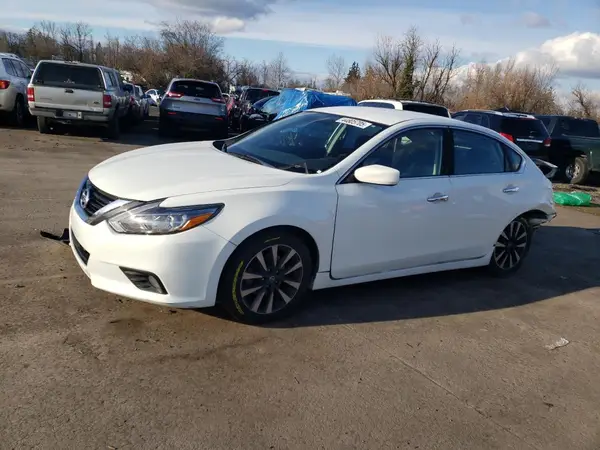 1N4AL3AP7JC276478 2018 NISSAN ALTIMA - Image 1