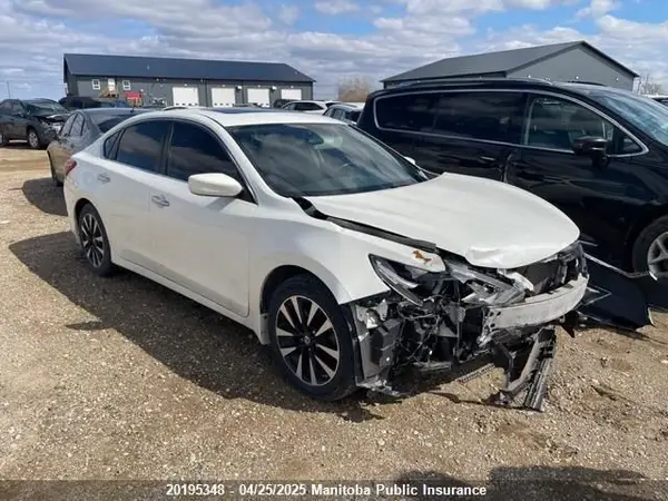 1N4AL3AP7JC278215 2018 NISSAN ALTIMA - Image 1