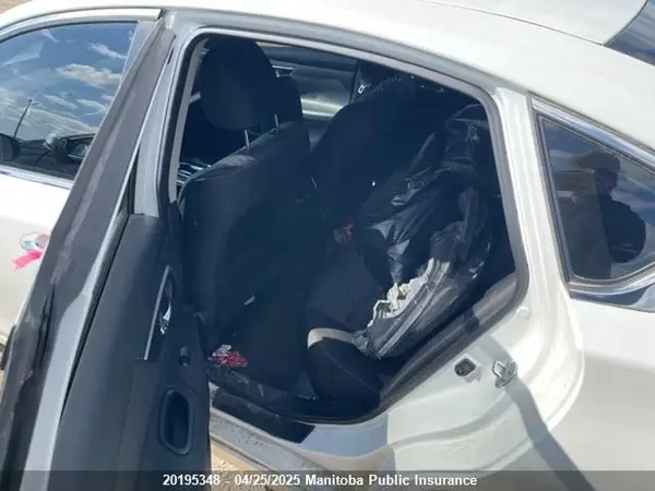 1N4AL3AP7JC278215 2018 NISSAN ALTIMA - Image 8