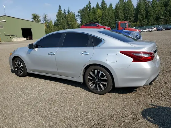 1N4AL3AP7JC280059 2018 NISSAN ALTIMA - Image 2
