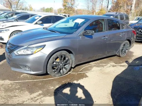 1N4AL3AP7JC280501 2018 NISSAN ALTIMA - Image 2