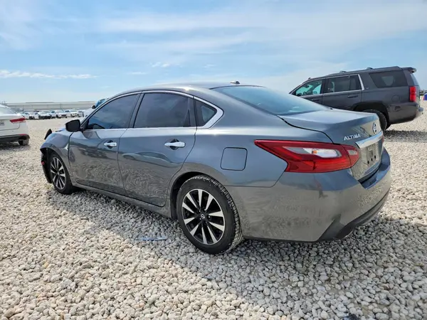 1N4AL3AP7JC281065 2018 NISSAN ALTIMA - Image 2