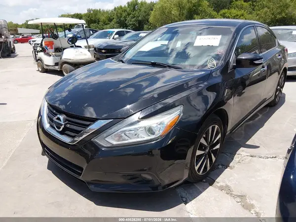 1N4AL3AP7JC282071 2018 NISSAN ALTIMA - Image 2