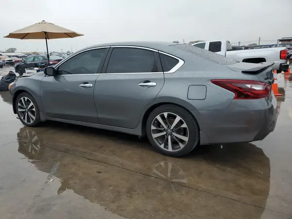 1N4AL3AP7JC283012 2018 NISSAN ALTIMA - Image 2