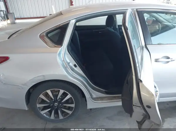 1N4AL3AP7JC283317 2018 NISSAN ALTIMA - Image 8