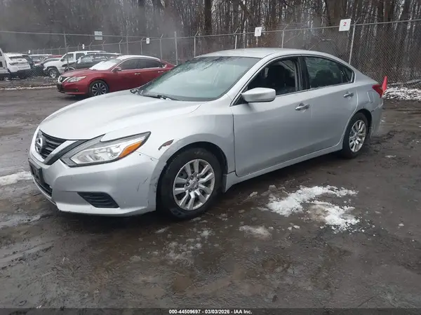 1N4AL3AP7JC290137 2018 NISSAN ALTIMA - Image 2