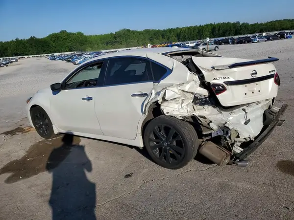 1N4AL3AP7JC294494 2018 NISSAN ALTIMA - Image 2