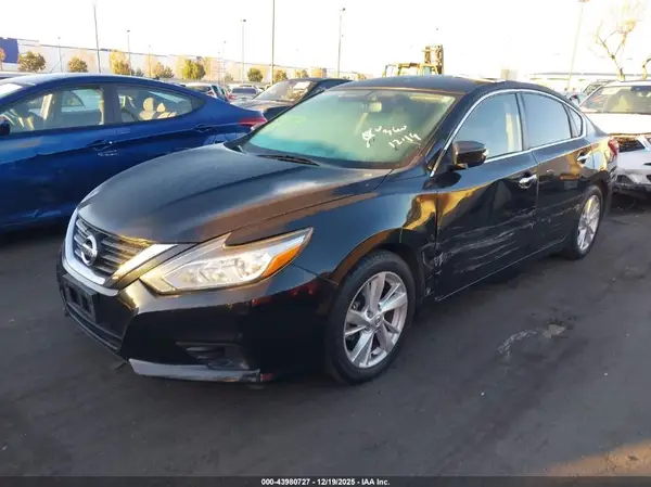 1N4AL3AP7JC294804 2018 NISSAN ALTIMA - Image 2