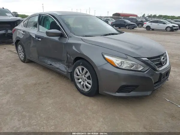 1N4AL3AP7JC294866 2018 NISSAN ALTIMA - Image 1