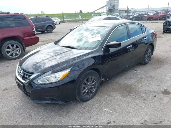 1N4AL3AP7JC295919 2018 NISSAN ALTIMA - Image 2