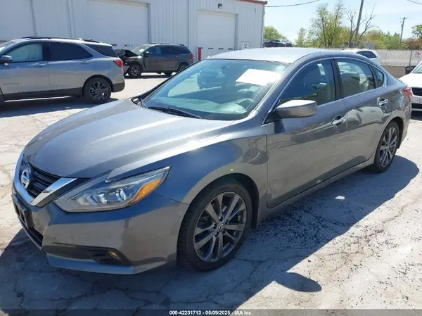 1N4AL3AP7JC296813 2018 NISSAN ALTIMA - Image 2