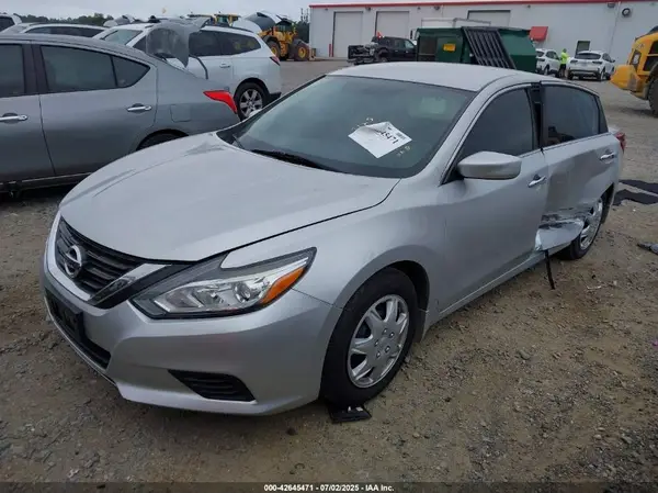 1N4AL3AP7JC296942 2018 NISSAN ALTIMA - Image 2