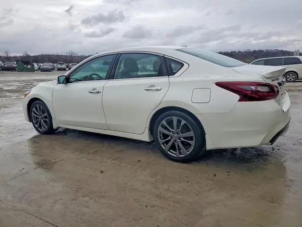 1N4AL3AP7JC298285 2018 NISSAN ALTIMA - Image 2