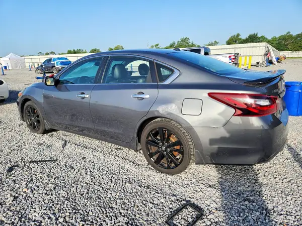 1N4AL3AP7JC471447 2018 NISSAN ALTIMA - Image 2