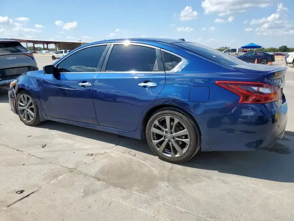 1N4AL3AP7JC472484 2018 NISSAN ALTIMA - Image 2