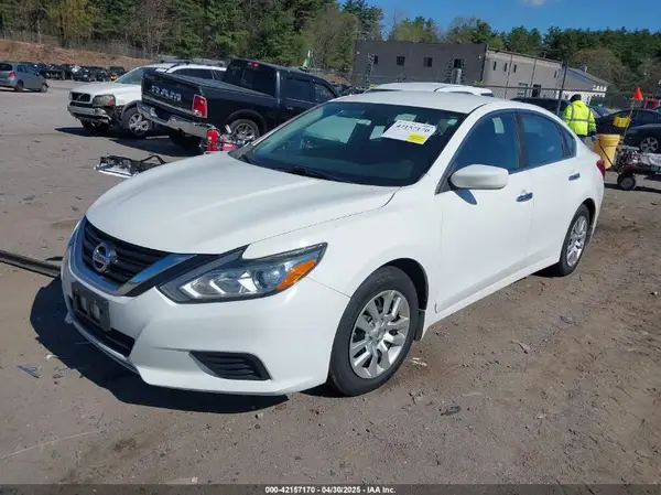 1N4AL3AP7JC472551 2018 NISSAN ALTIMA - Image 2