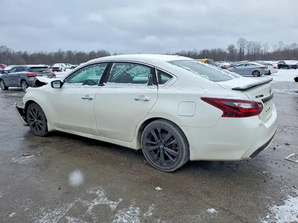 1N4AL3AP7JC472825 2018 NISSAN ALTIMA - Image 2