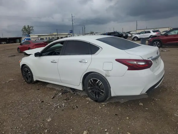 1N4AL3AP7JC474588 2018 NISSAN ALTIMA - Image 2
