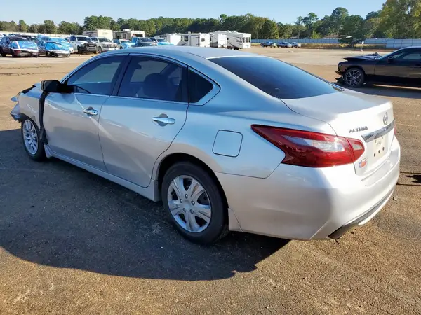 1N4AL3AP7JC474719 2018 NISSAN ALTIMA - Image 2