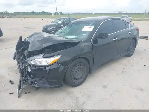 1N4AL3AP7JC476258 2018 NISSAN ALTIMA - Image 2