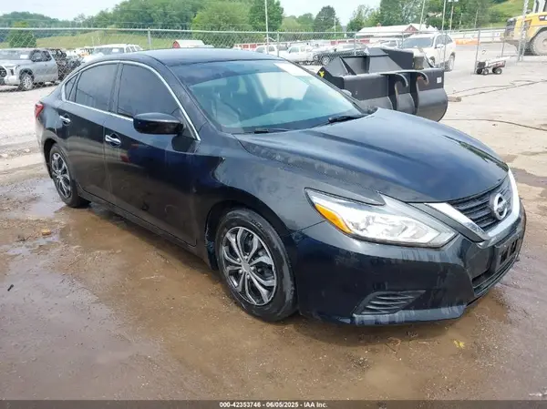 1N4AL3AP7JC476602 2018 NISSAN ALTIMA - Image 1
