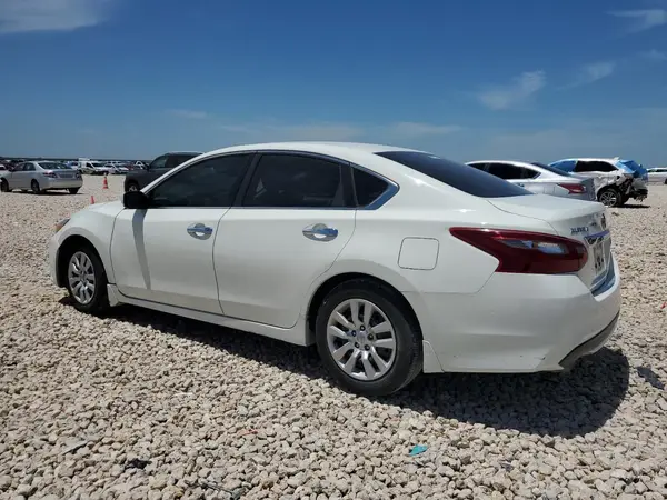 1N4AL3AP7JC477569 2018 NISSAN ALTIMA - Image 2