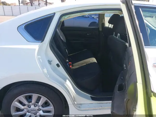 1N4AL3AP7JC477586 2018 NISSAN ALTIMA - Image 8