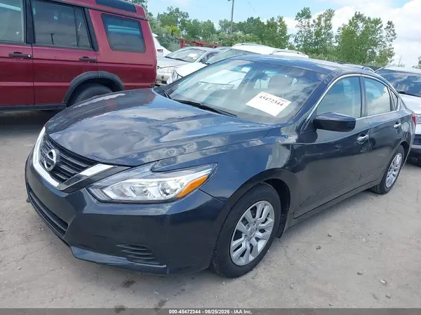 1N4AL3AP7JC479483 2018 NISSAN ALTIMA - Image 2