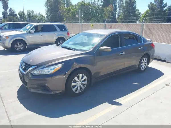 1N4AL3AP8GC130082 2016 NISSAN ALTIMA - Image 2