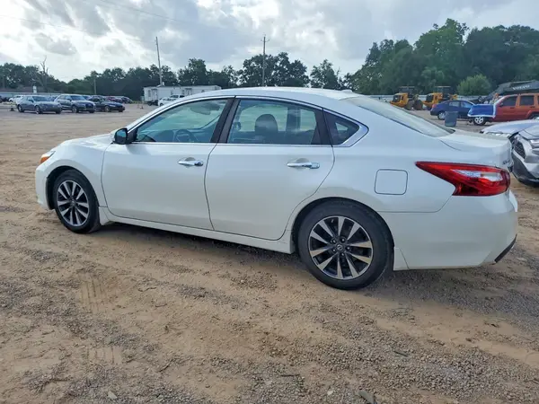 1N4AL3AP8GC130857 2016 NISSAN ALTIMA - Image 2