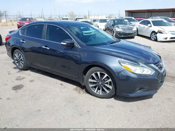 1N4AL3AP8GC133418 2016 NISSAN ALTIMA - Image 1