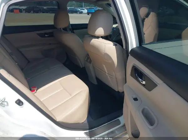 1N4AL3AP8GC134116 2016 NISSAN ALTIMA - Image 8